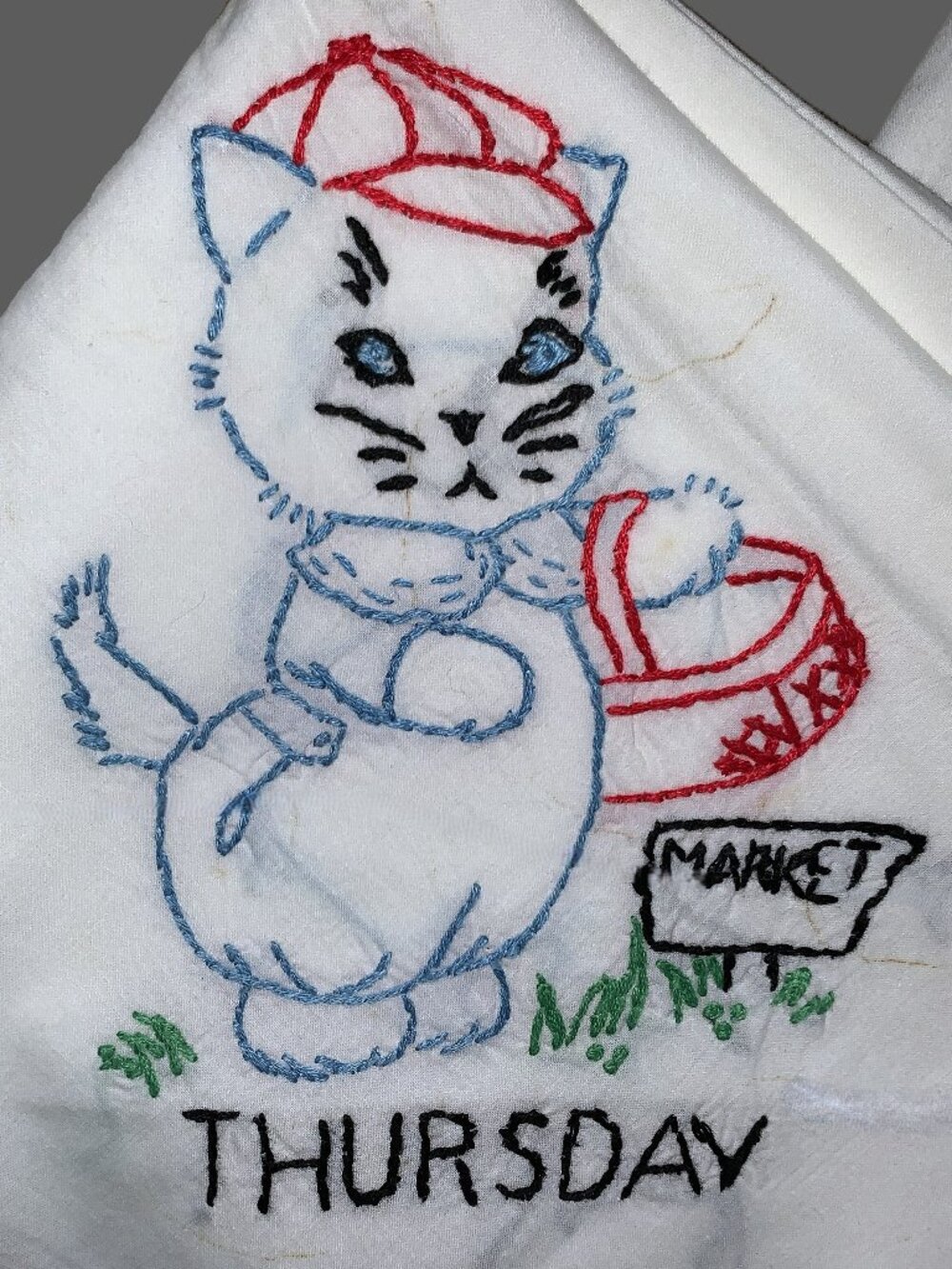 7 Vintage Embroidered Kitten Cat Day-of-Week Tea Towels Anthropomorphic Chores - Picture 9 of 16